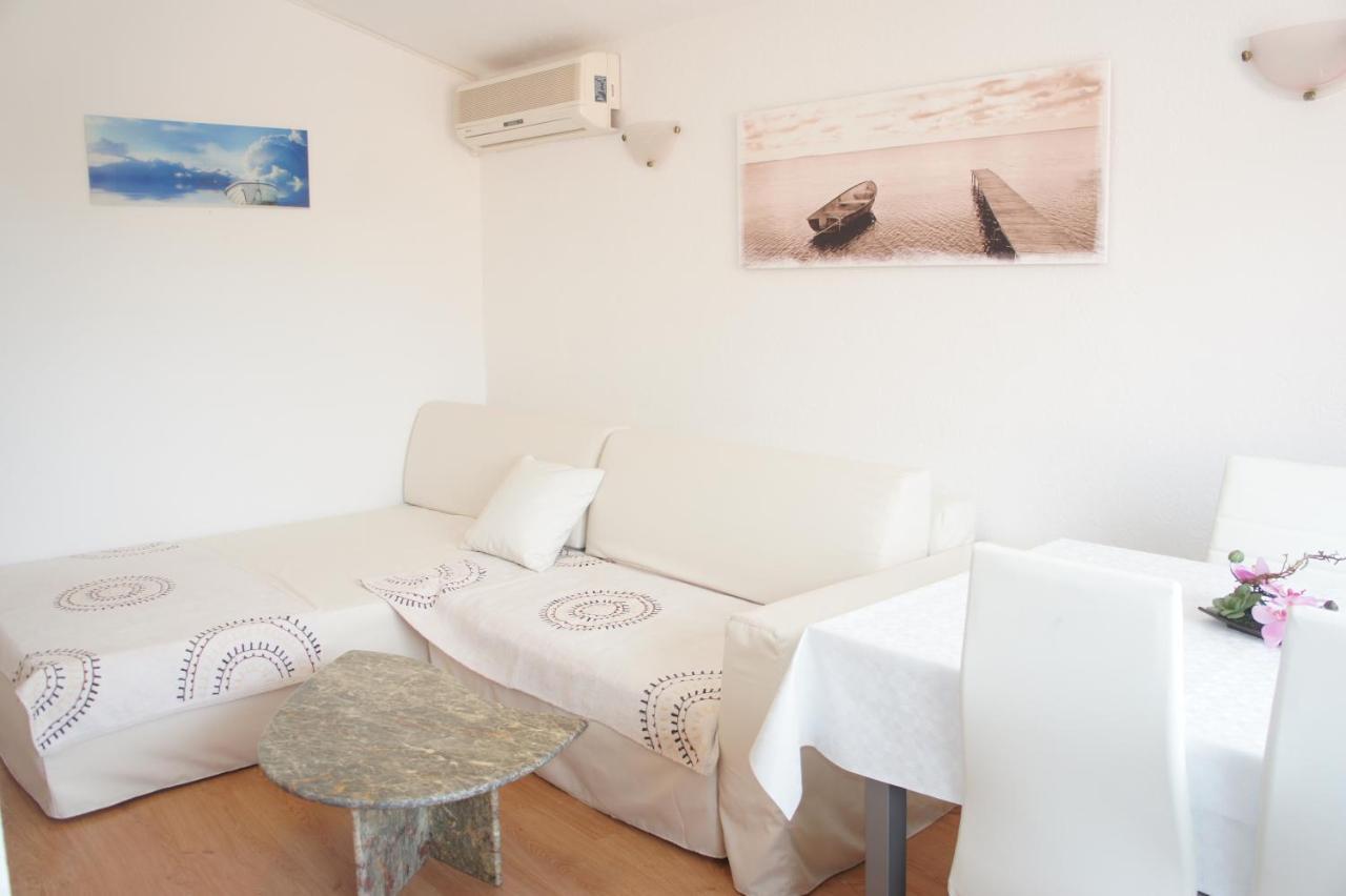 Apartments Zara Room photo